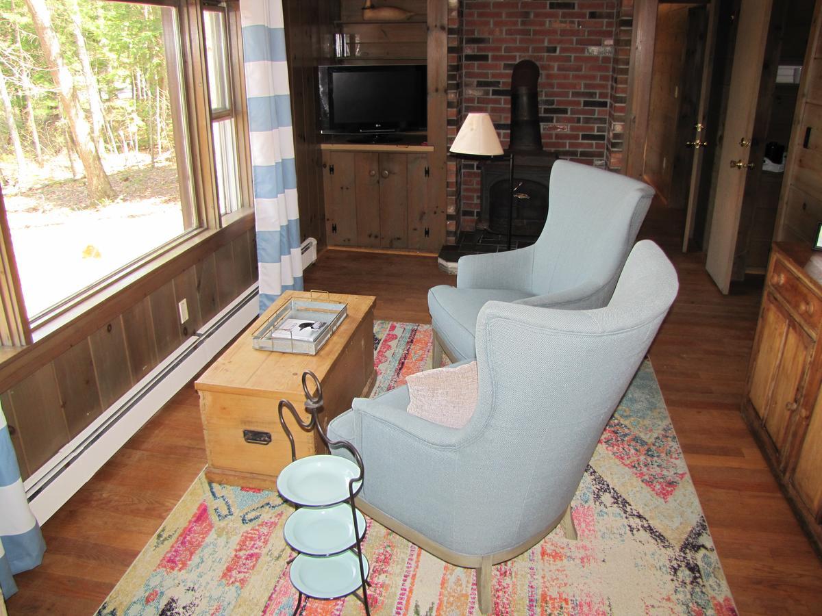 Woodbound Inn Rindge Bagian luar foto
